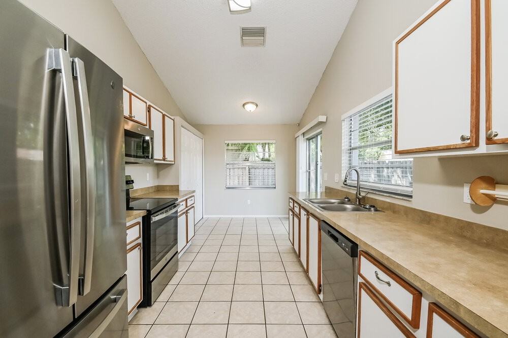 1336 Mohrlake Dr - Photo 6 of 16