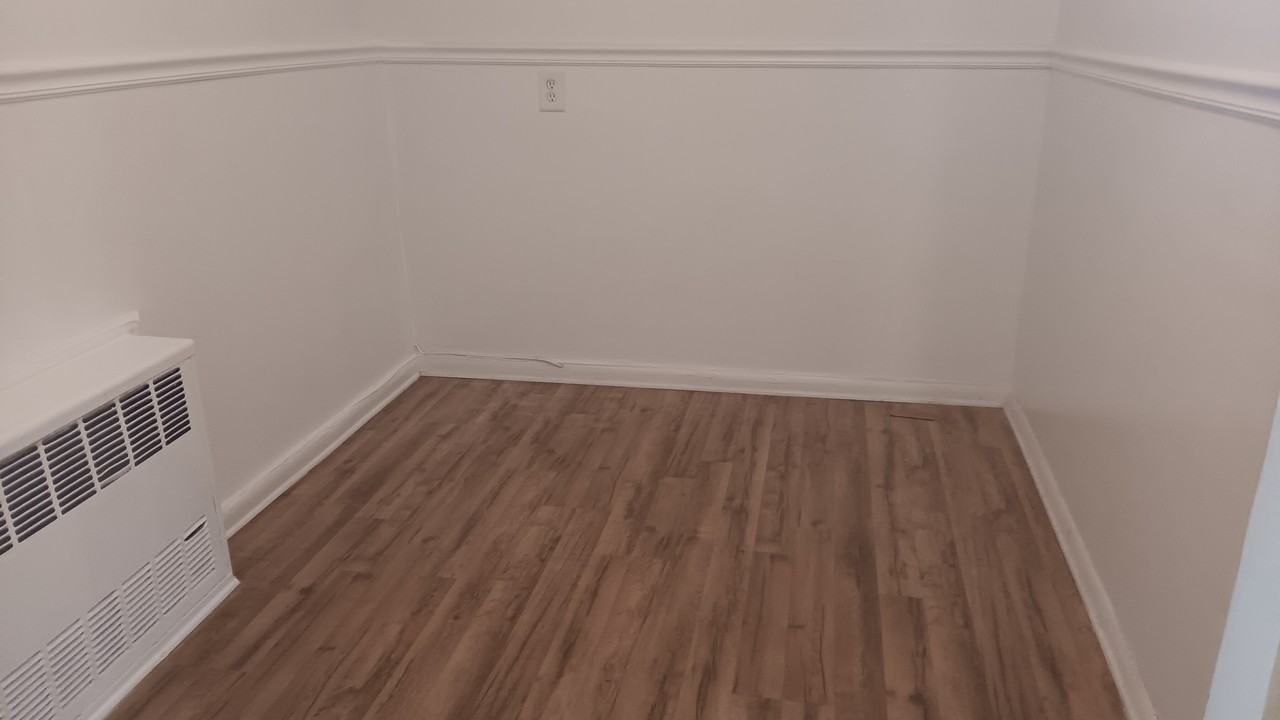 East 24th Street #1f - Photo 3 of 7