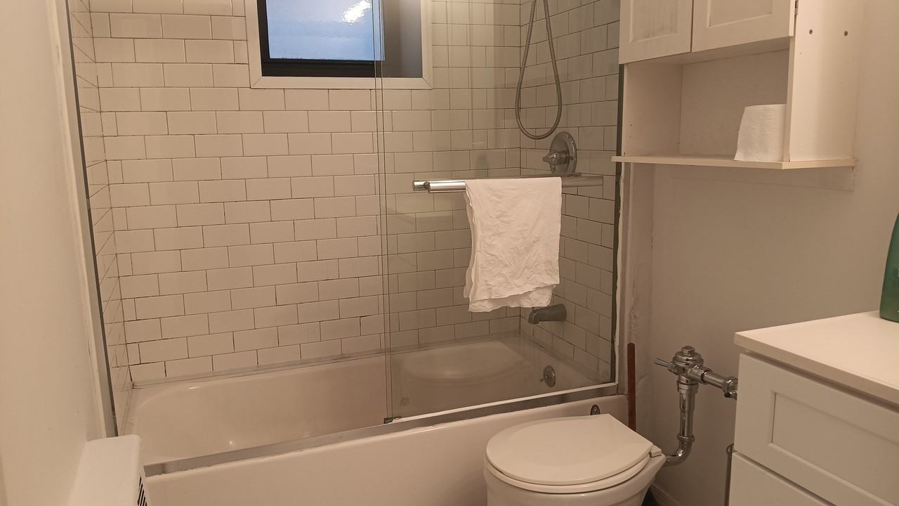 East 24th Street #1f - Photo 7 of 7