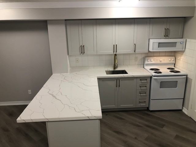 3880 Duke of York Boulevard #601 - Photo 4 of 31