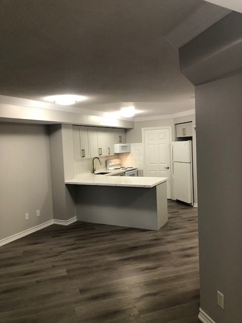 3880 Duke of York Boulevard #601 - Photo 6 of 31