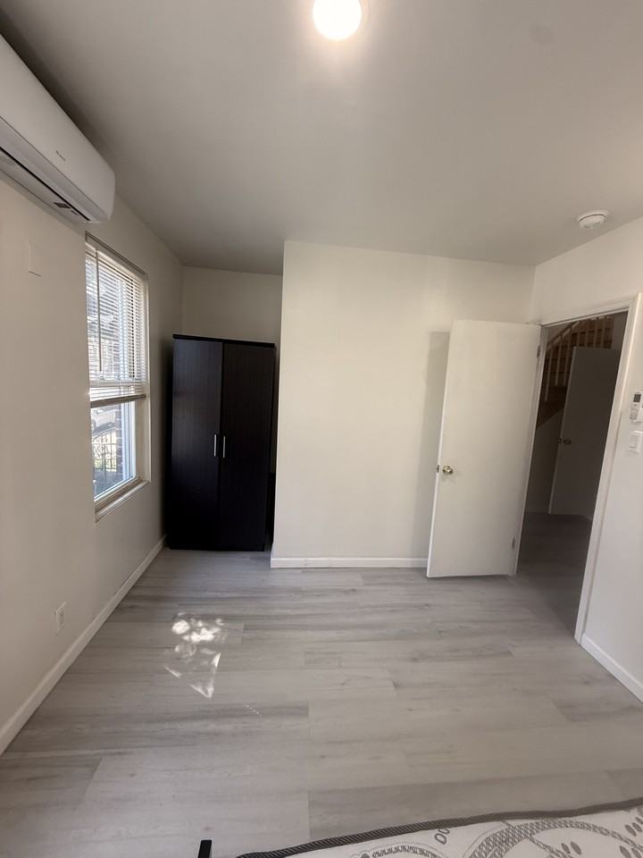 East 29th Street #2F - Photo 7 of 13