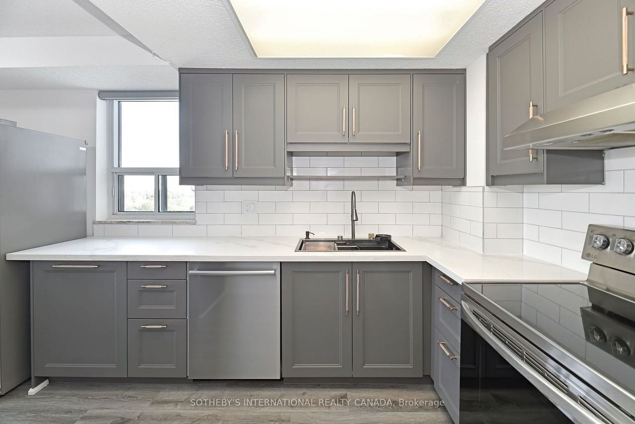 3000 Bathurst Street #1205 - Photo 5 of 15
