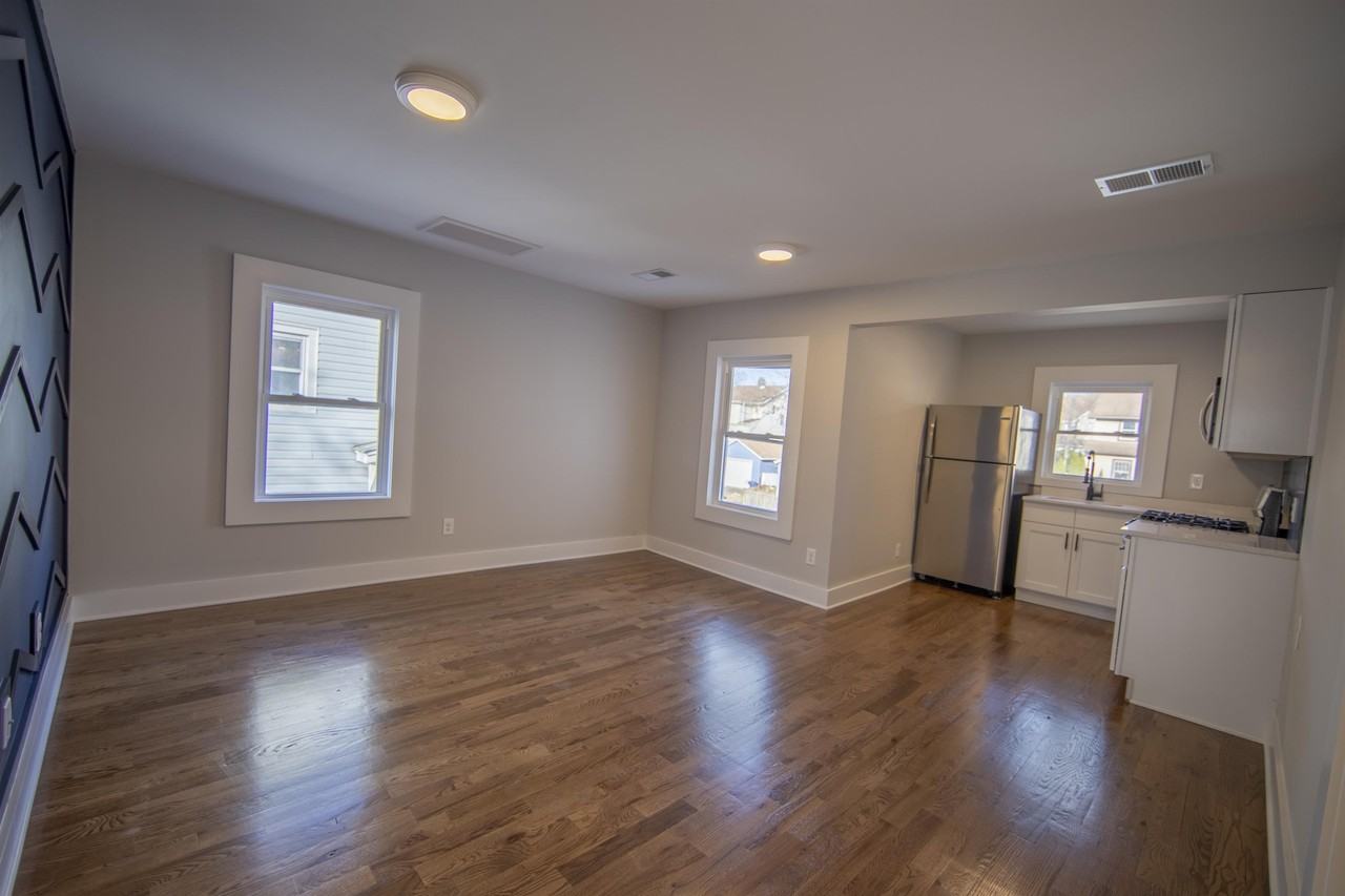 141 6th St #1 - Photo 7 of 16