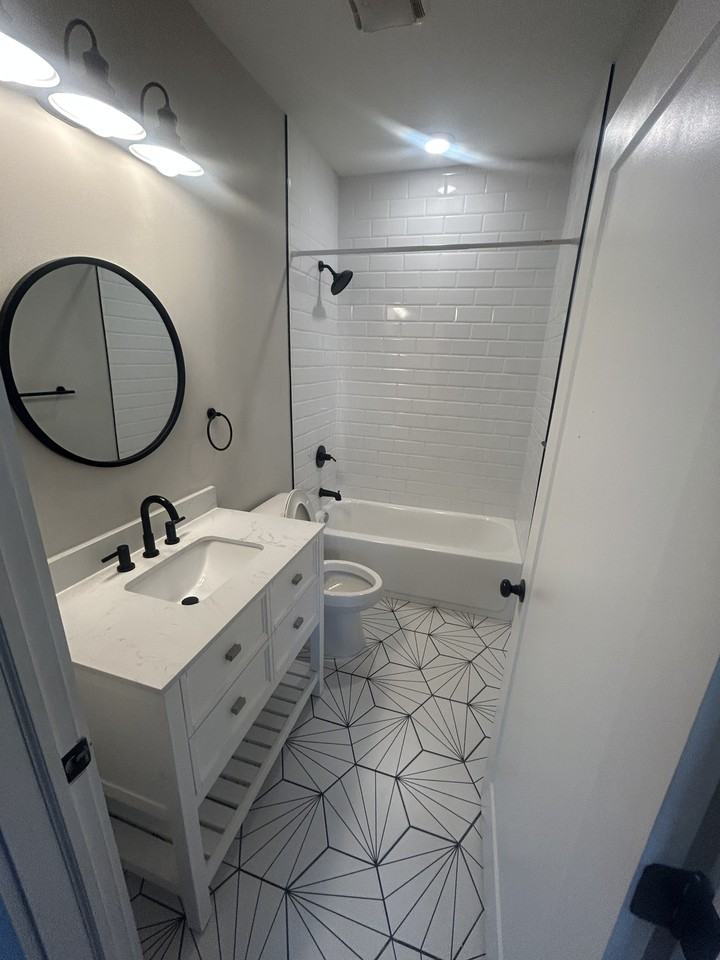 141 6th St #1 - Photo 6 of 16
