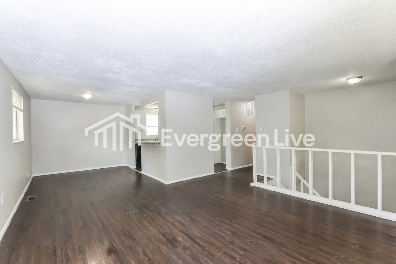 6283 Cranbury Park Dr - Photo 2 of 15