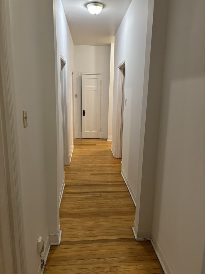 2384 Av Beaconsfield — photo 1