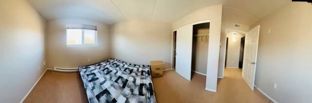 403 Regent Avenue West - Photo 5 of 7
