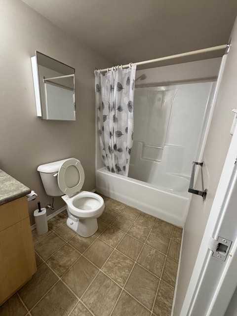 403 Regent Avenue West - Photo 7 of 7