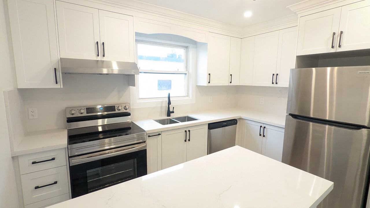1 Admiral Rd. - Photo 3 of 16