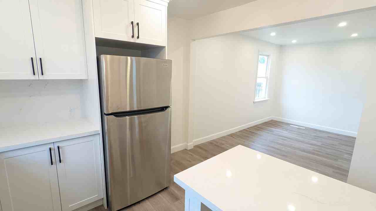 1 Admiral Rd. - Photo 5 of 16