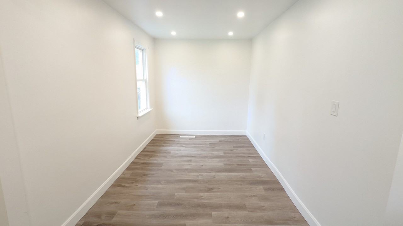 1 Admiral Rd. - Photo 6 of 16
