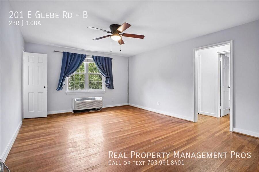 201 E Glebe Rd #B - Photo 3 of 28