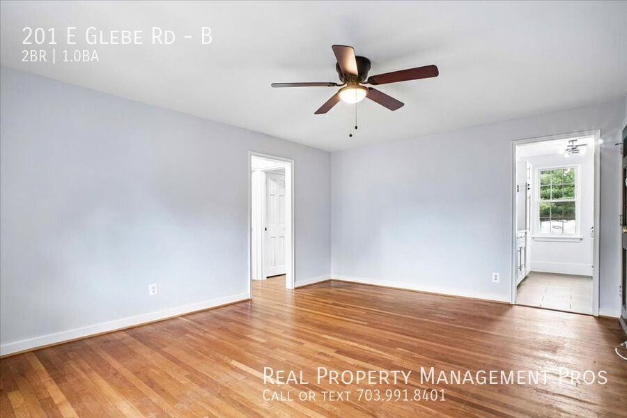 201 E Glebe Rd #B - Photo 6 of 28