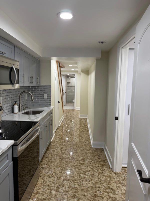 13532 Kew Gardens Rd - Photo 5 of 11