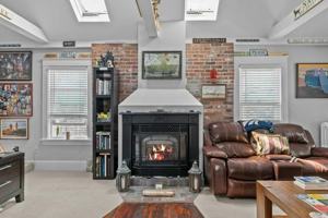 featured image of 21 Slocum St ##2