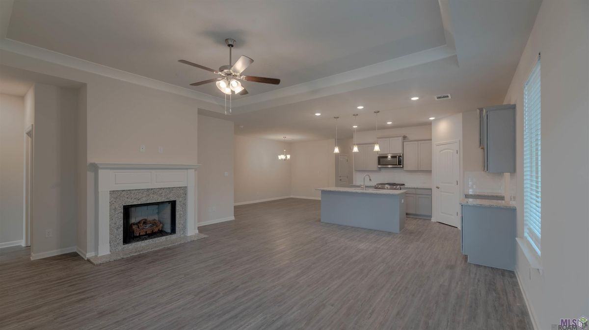4644 Grenache Dr - Photo 2 of 16