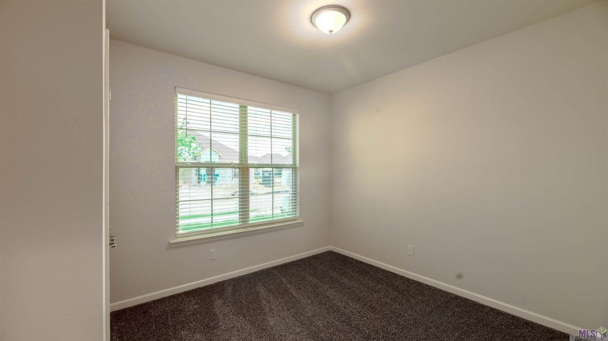4644 Grenache Dr - Photo 5 of 16