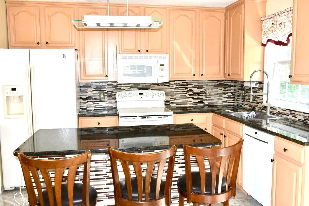 6411 E Gate Dr - Photo 3 of 23