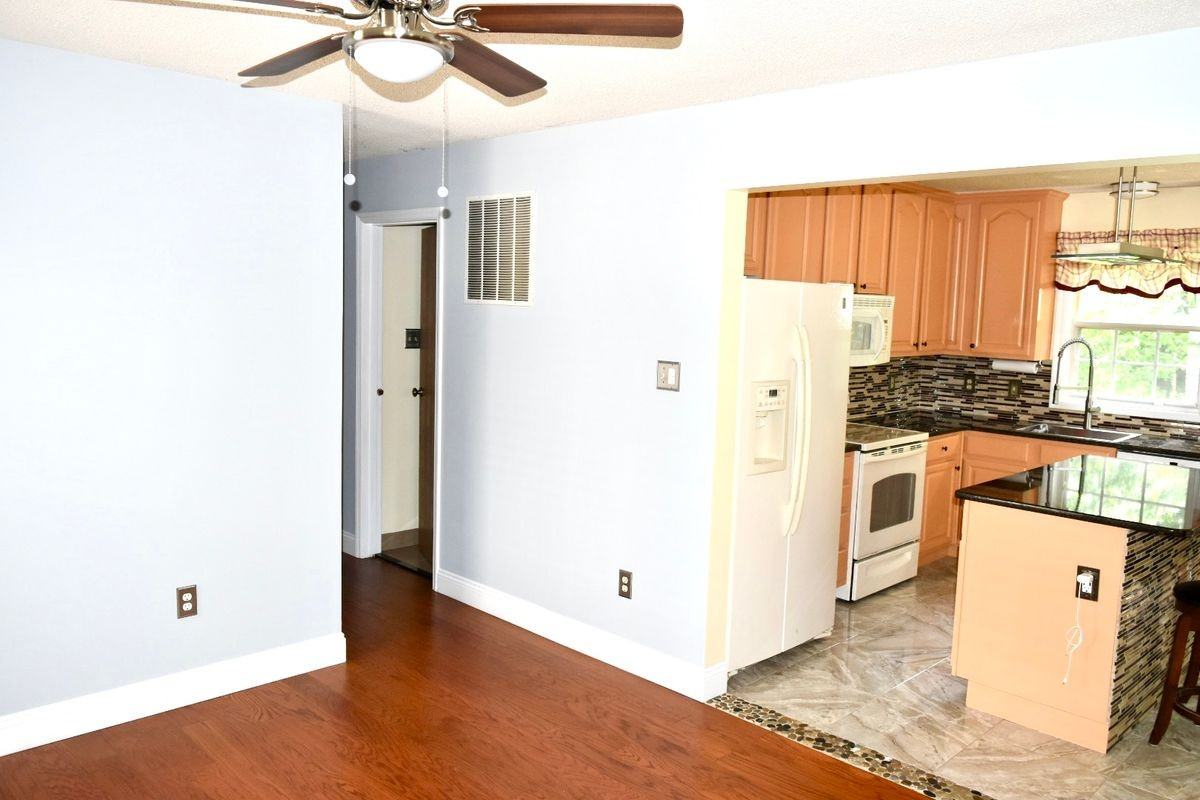 6411 E Gate Dr - Photo 7 of 23