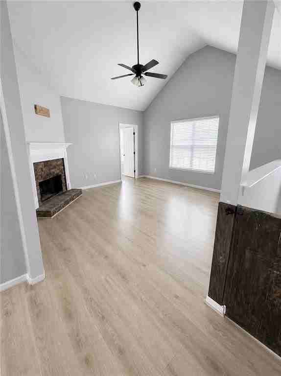 62 Kingston Pointe - Photo 3 of 17