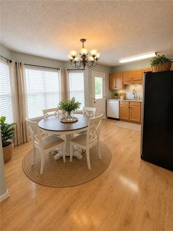 62 Kingston Pointe - Photo 4 of 17
