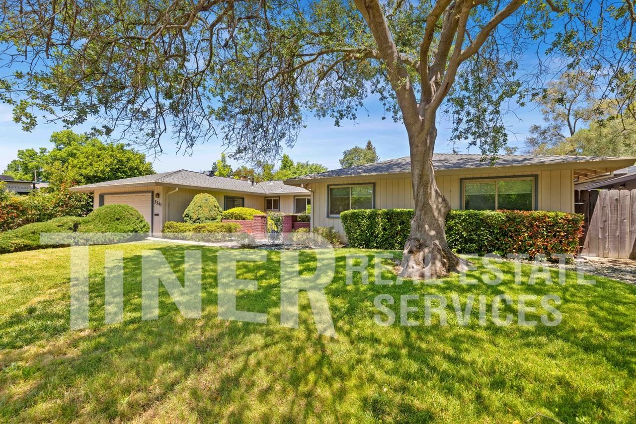 5541 Ivanhoe Way - Photo 2 of 26