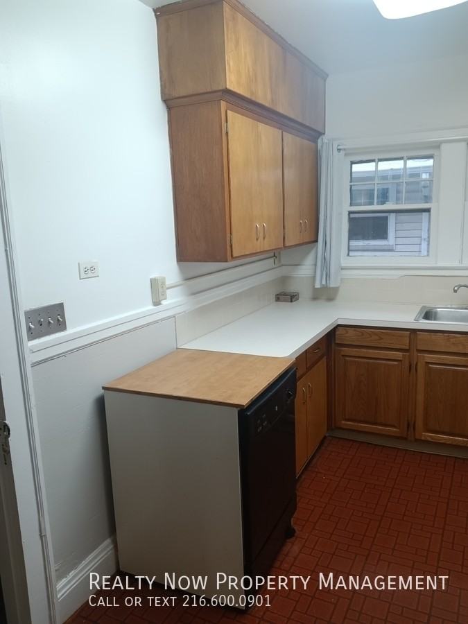 2113 Stillman Rd Apt 2nd - Photo 2 of 9