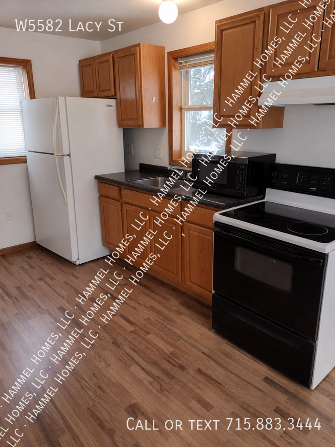 W5582 Lacy St - Photo 2 of 27