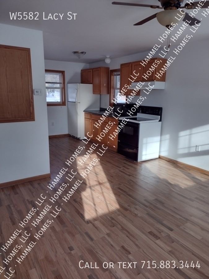 W5582 Lacy St - Photo 6 of 27