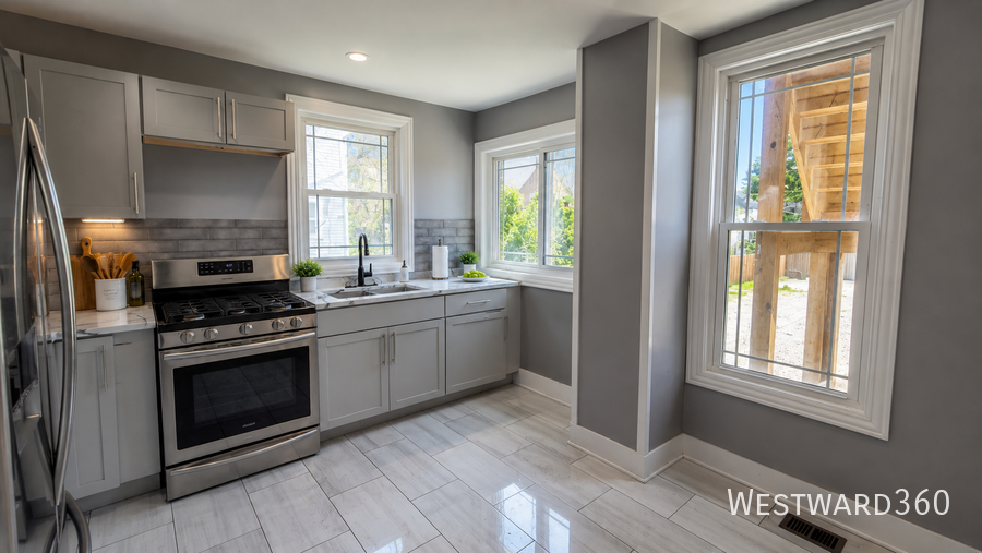 7527 S Stewart Ave #1st - Photo 4 of 12
