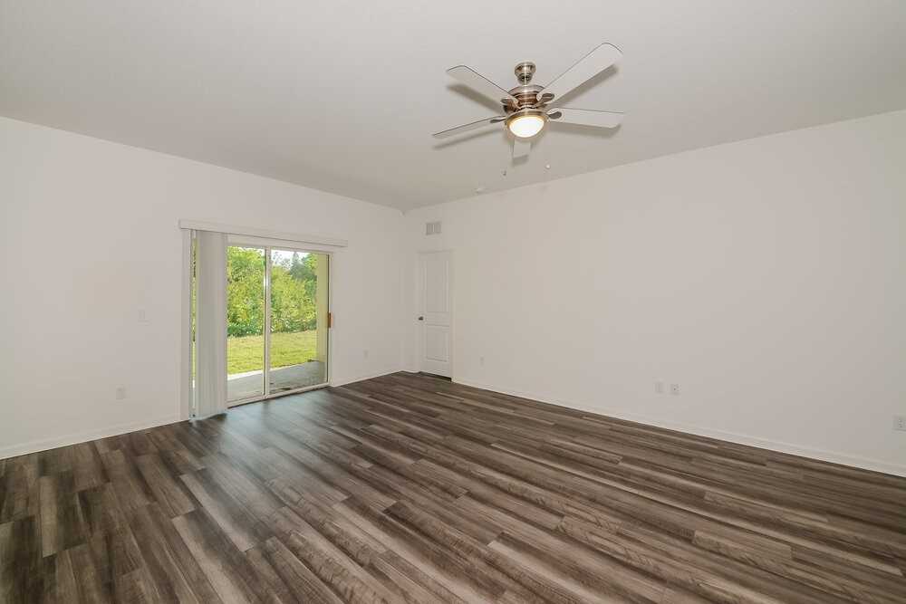 996 Ocean Spray Dr - Photo 4 of 19