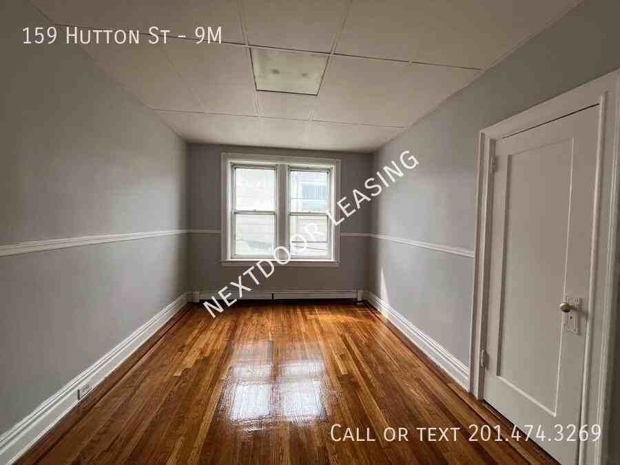 159 Hutton St #9M - Photo 4 of 6