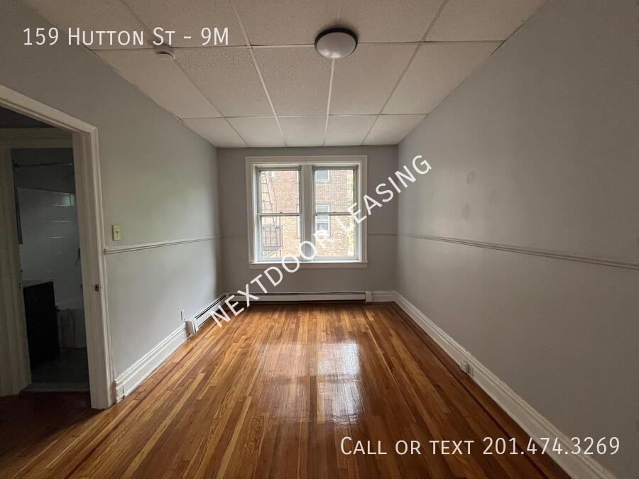 159 Hutton St #9M - Photo 6 of 6