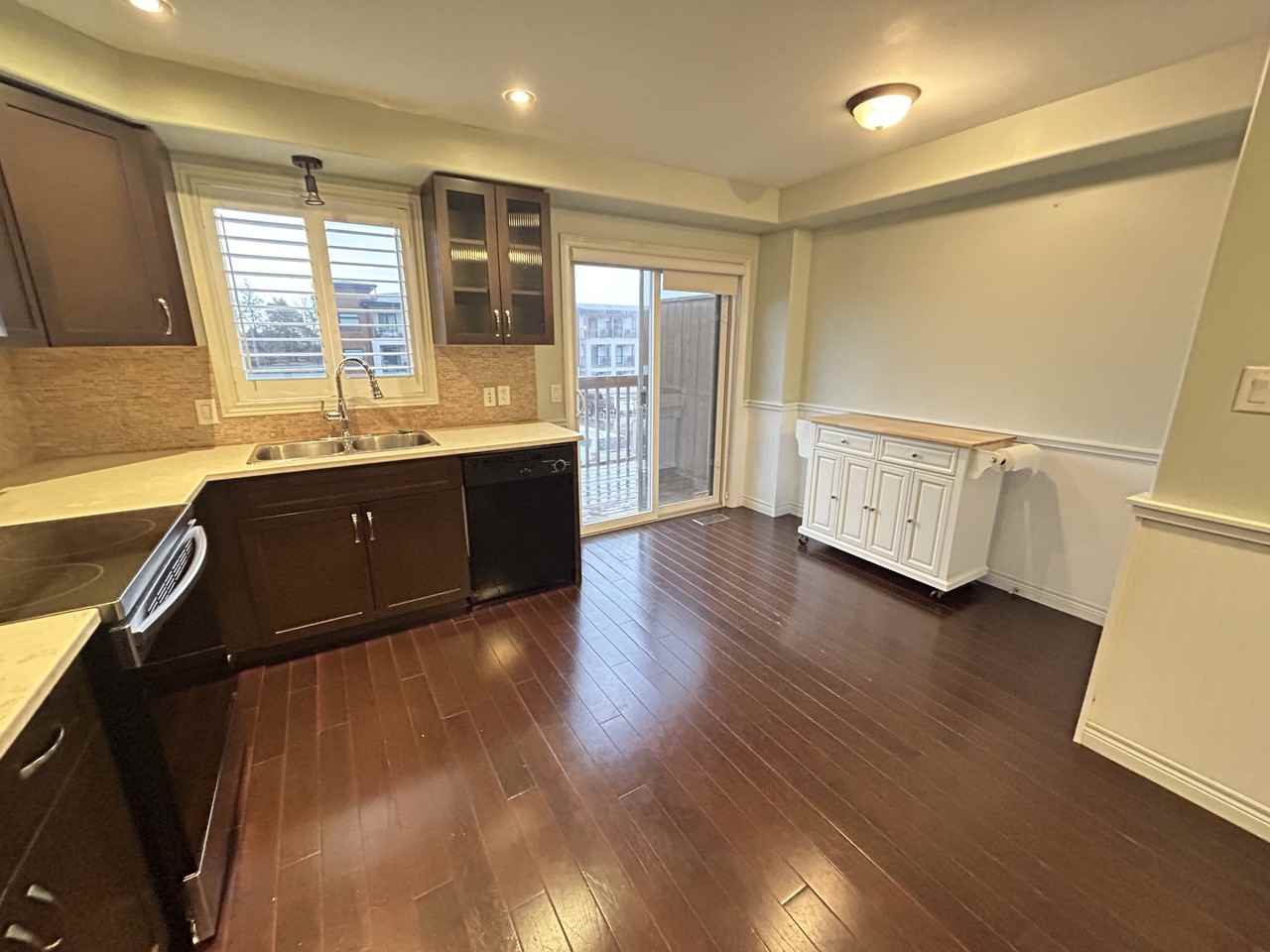 25 Viking Dr #44 - Photo 6 of 21