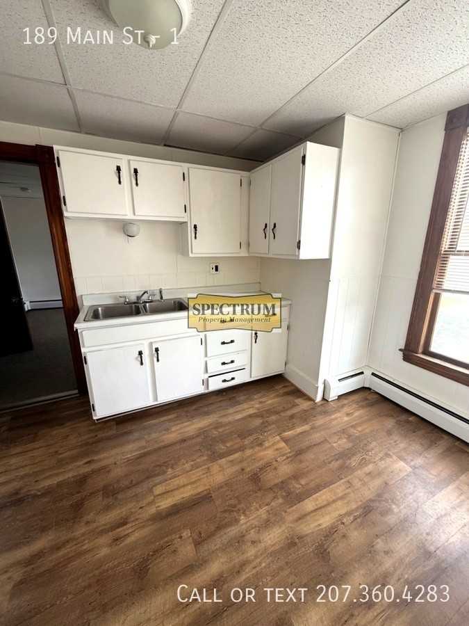 189 Main St #1 - Photo 2 of 11
