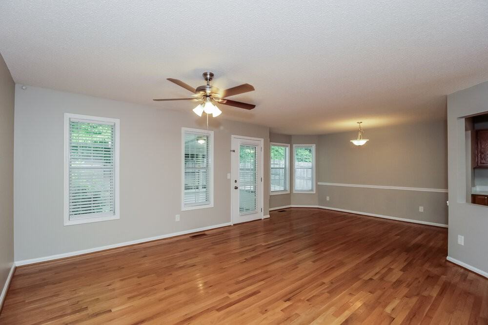 426 Ivy Crest Dr - Photo 5 of 16