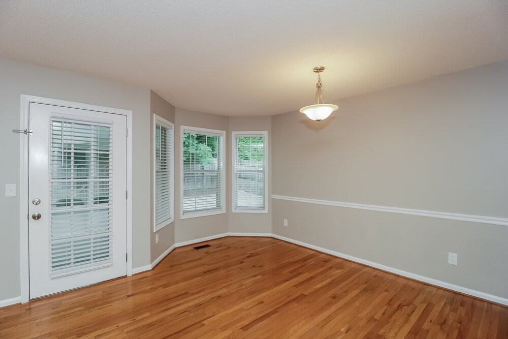 426 Ivy Crest Dr - Photo 7 of 16