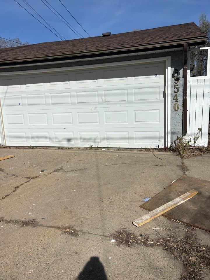 9540 150 St Nw - Photo 4 of 33