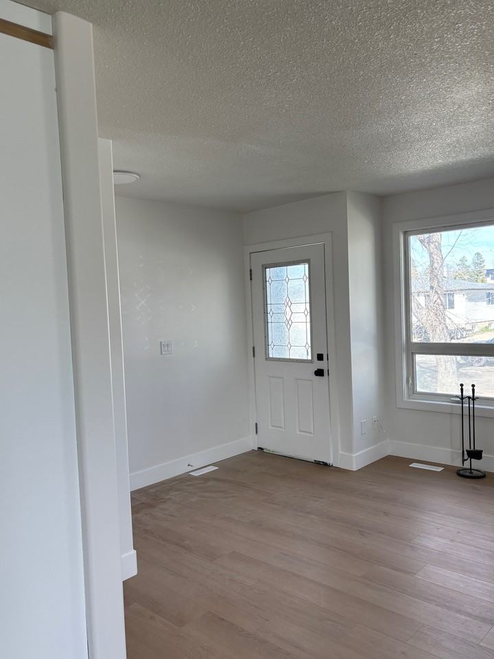 9540 150 St Nw - Photo 5 of 33