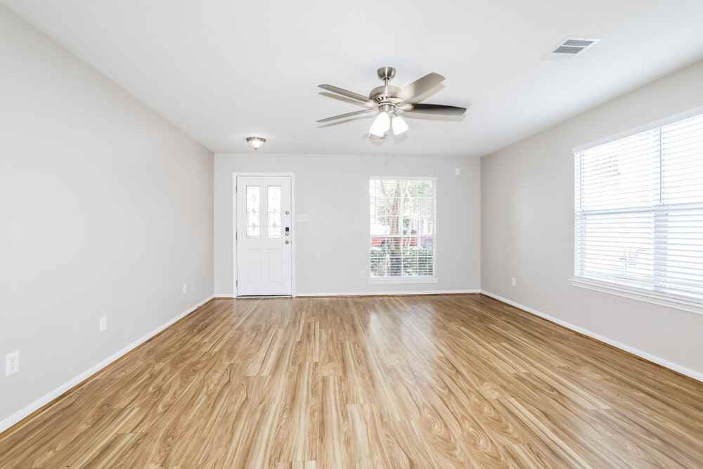 21334 Bella Luna Ct - Photo 7 of 17