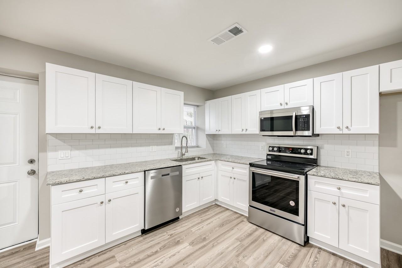 5494 Saddle Club Rd #3 - Photo 6 of 27