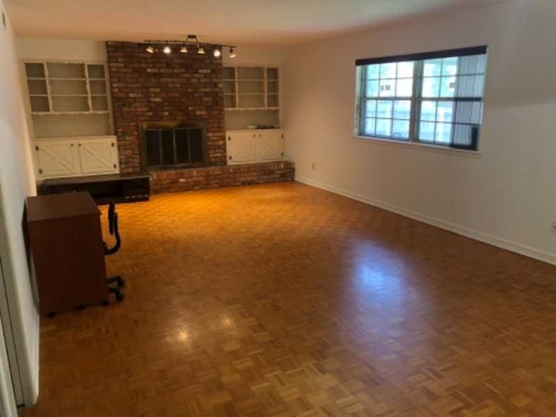 3608 N Independence Ave - Photo 3 of 10