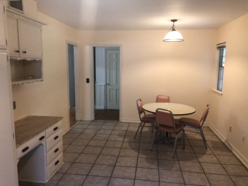 3608 N Independence Ave - Photo 4 of 10