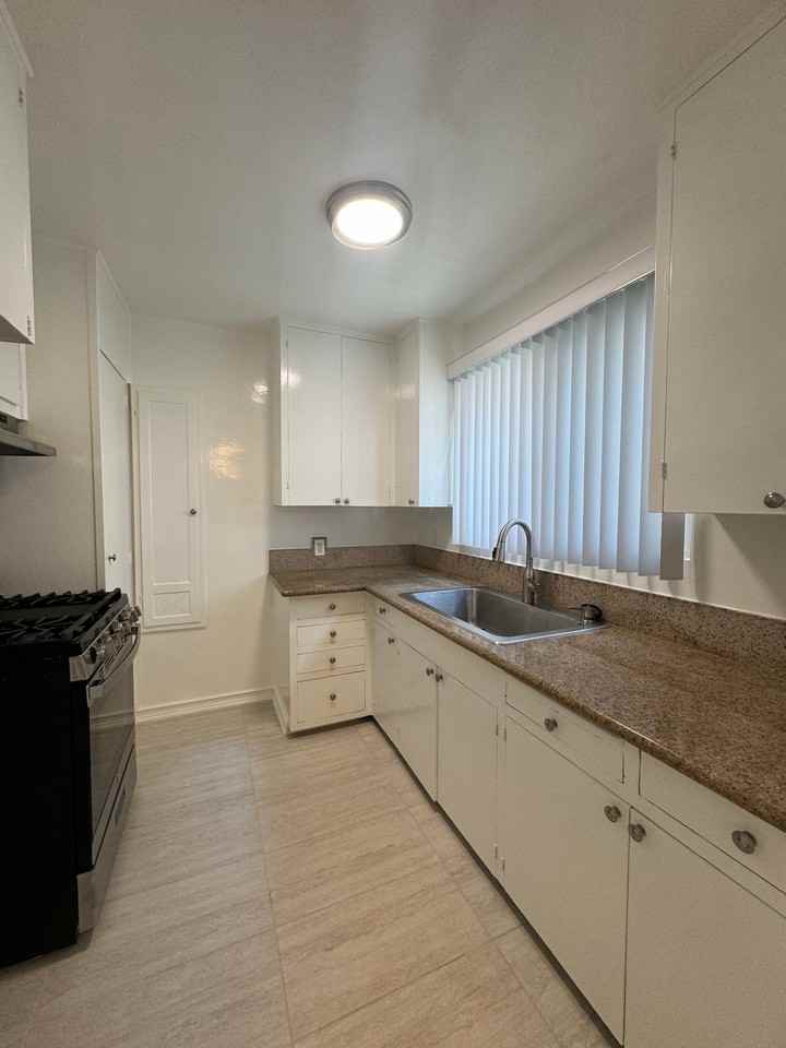 1792 Grevelia St #1772 - Photo 7 of 21
