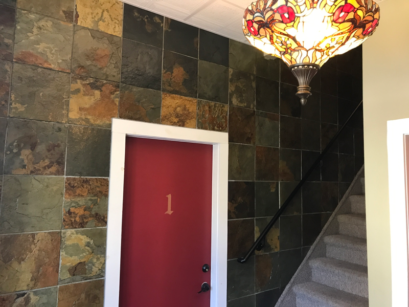 1140 Buffalo St - Photo 2 of 7