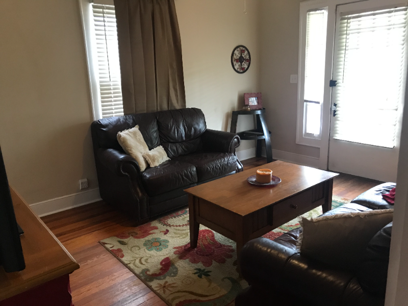 1109 Julia Ave - Photo 3 of 24