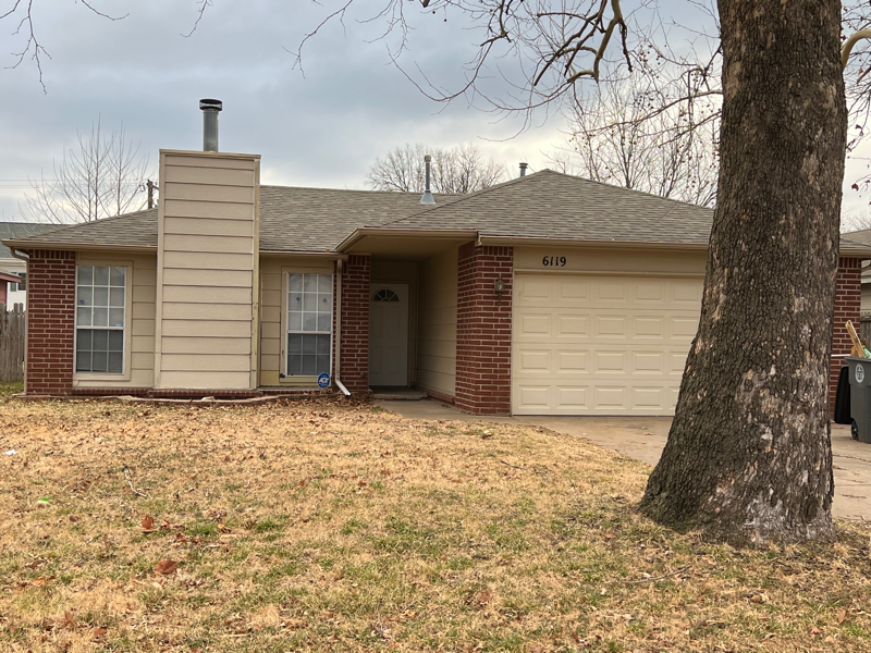 6119 S Madison Pl - Photo 2 of 16
