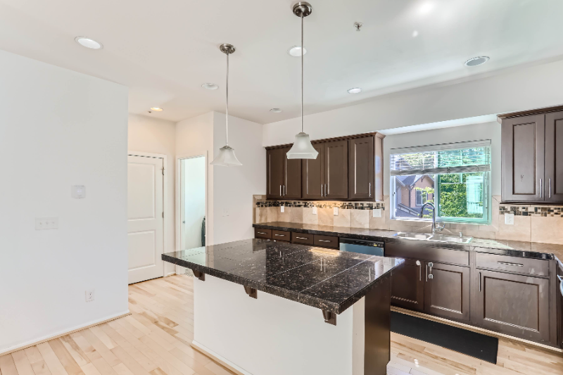 10351 156th Ln Ne #101 - Photo 6 of 22