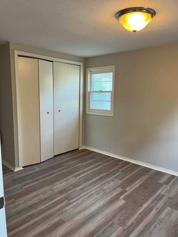 639 Cherry St - Photo 4 of 5